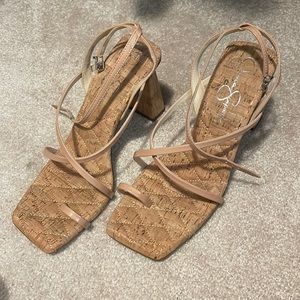 JESSICA SIMPSON STRAPPY NUDE HEEL